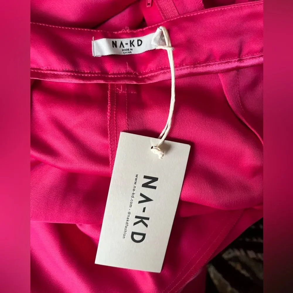 NWT NA-KD Bright Pink Crushed Velvet Suit  Pants Size EU32 (See measurements) - Picture 3 of 12